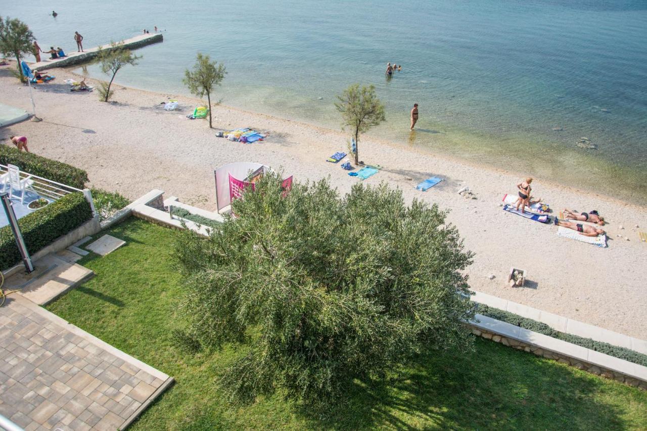 Apartments Citrine On The Beach Biograd Na Moru Dış mekan fotoğraf