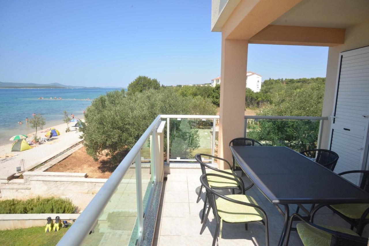 Apartments Citrine On The Beach Biograd Na Moru Dış mekan fotoğraf