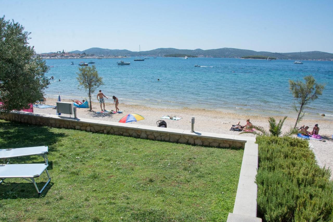 Apartments Citrine On The Beach Biograd Na Moru Dış mekan fotoğraf