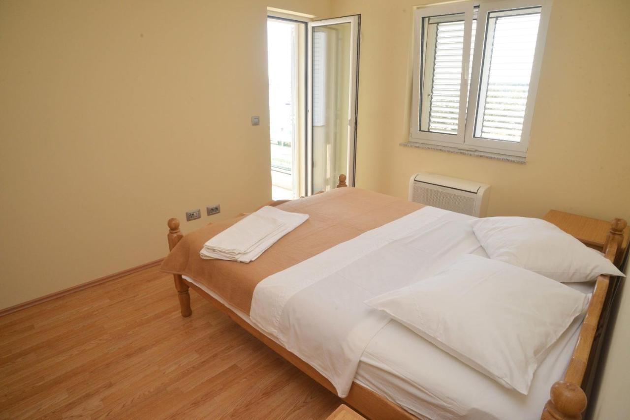 Apartments Citrine On The Beach Biograd Na Moru Dış mekan fotoğraf